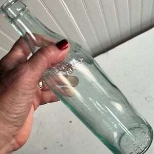 VINTAGE CLICQUOT CLUB TRADE MARK SODA BOTTLE Aqua Embossed Blue Green Glass